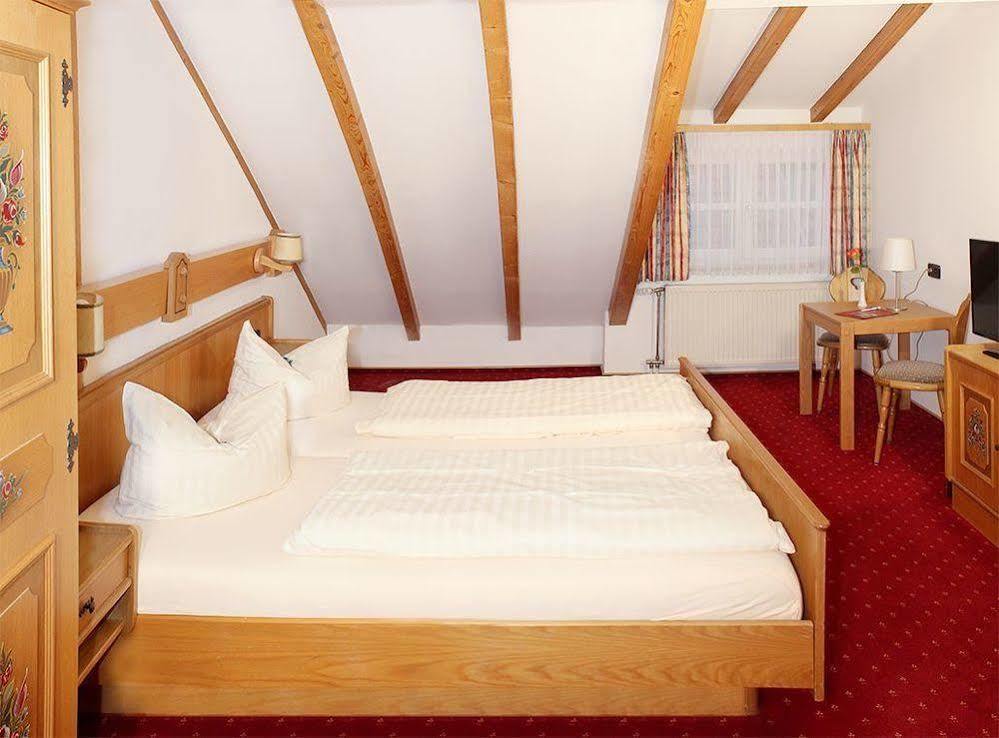 Hotel & Restaurant Lamm Μόσμπαχ Εξωτερικό φωτογραφία