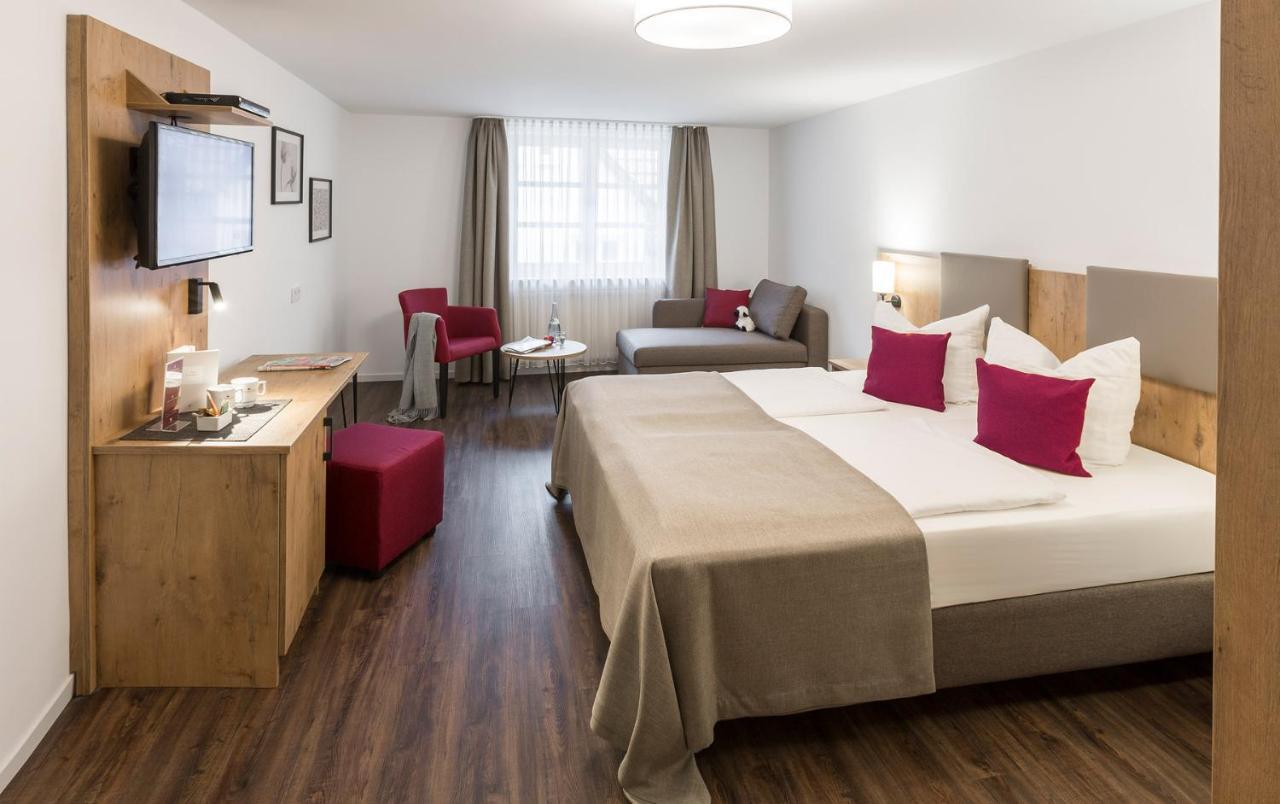 Hotel & Restaurant Lamm Μόσμπαχ Εξωτερικό φωτογραφία